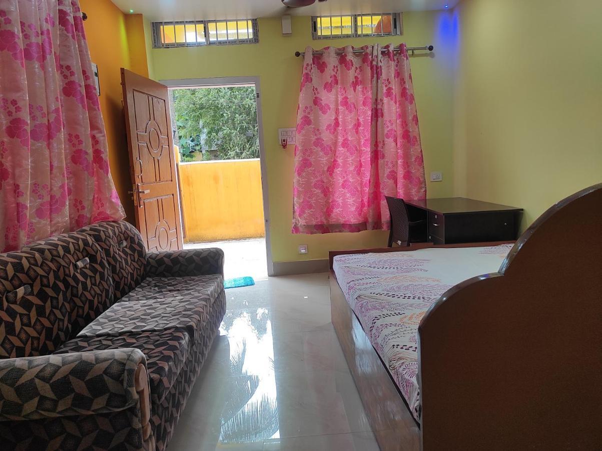 Hotel Sk Lodge Near Guwahati Airport Esterno foto