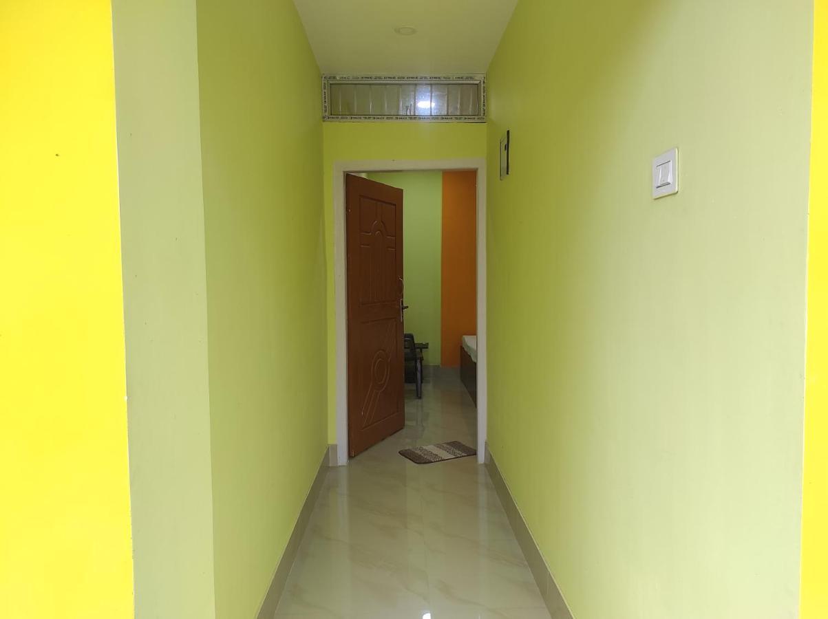 Hotel Sk Lodge Near Guwahati Airport Esterno foto