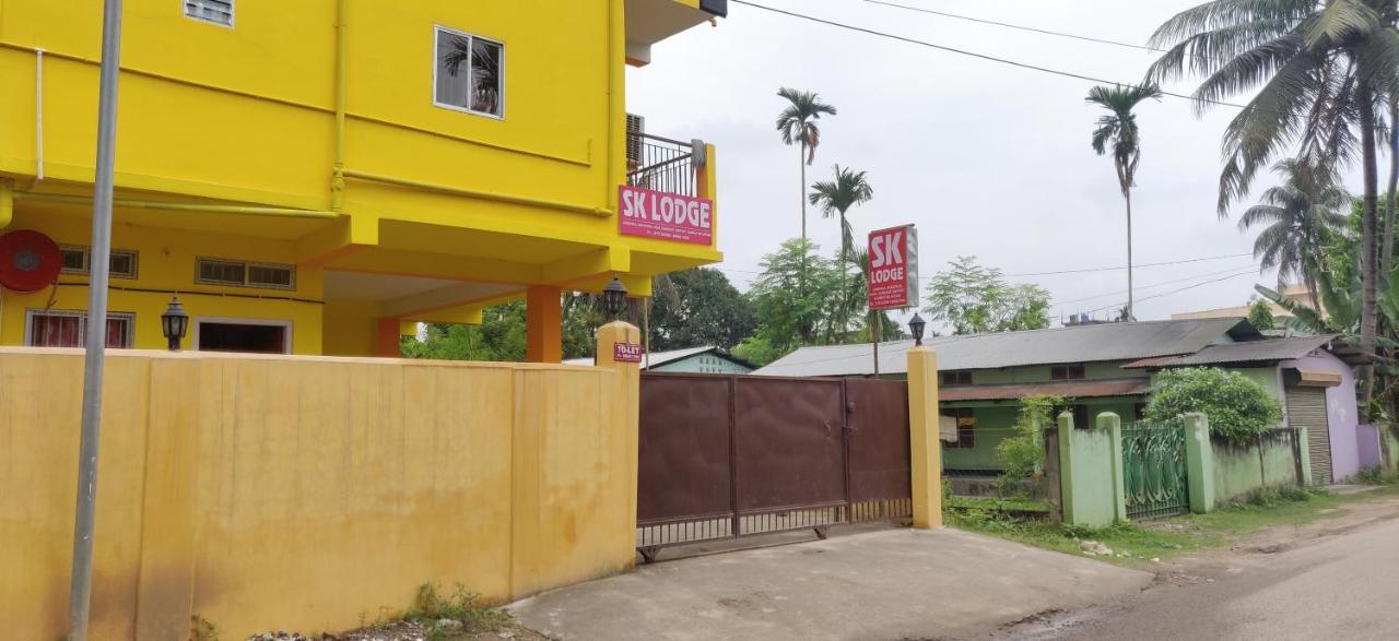 Hotel Sk Lodge Near Guwahati Airport Esterno foto