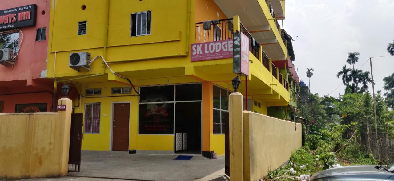 Hotel Sk Lodge Near Guwahati Airport Esterno foto